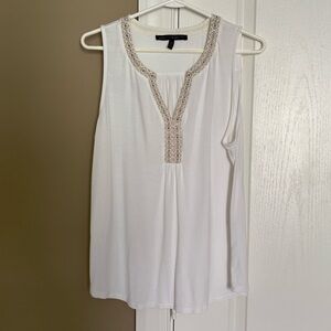 White House Black Market Women’s V-Neck Tank Top. Size Large.